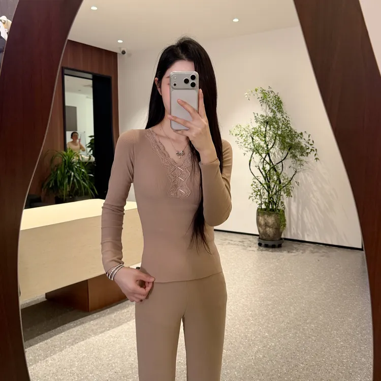 宿慕SUMU蕾丝V领保暖套装带胸垫加绒发热羊毛桑蚕丝秋衣秋裤8667