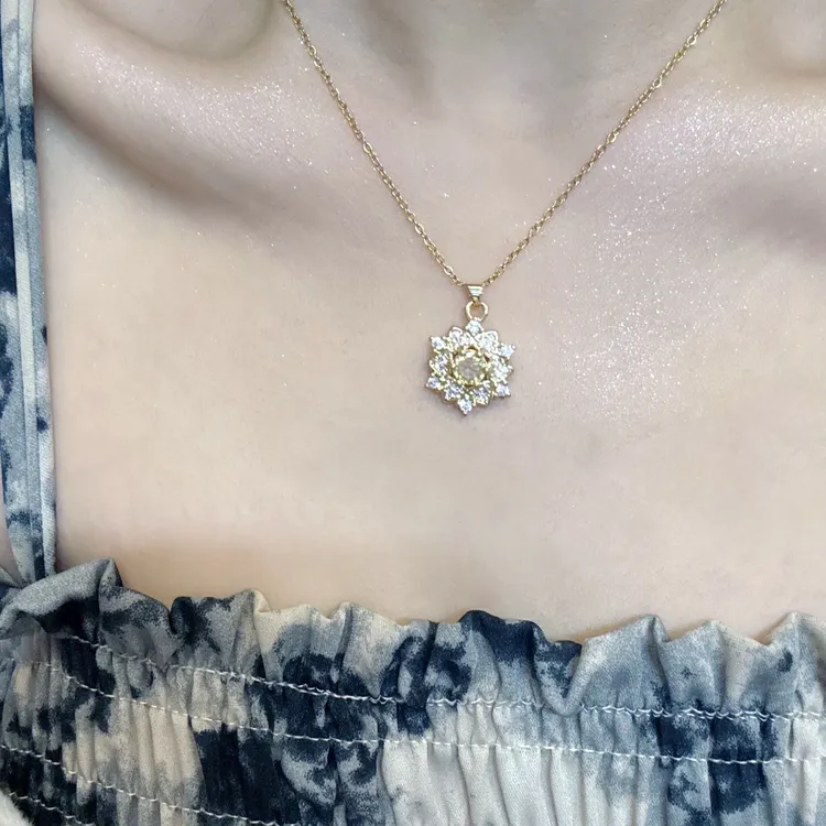 钛钢锆石项链 法式清冷风 爆闪莫桑石 复古设计高级感 百搭项链