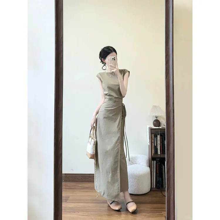 夏季流行穿搭2025年气质时尚绑带无袖上衣休闲搭配半身裙两件套装