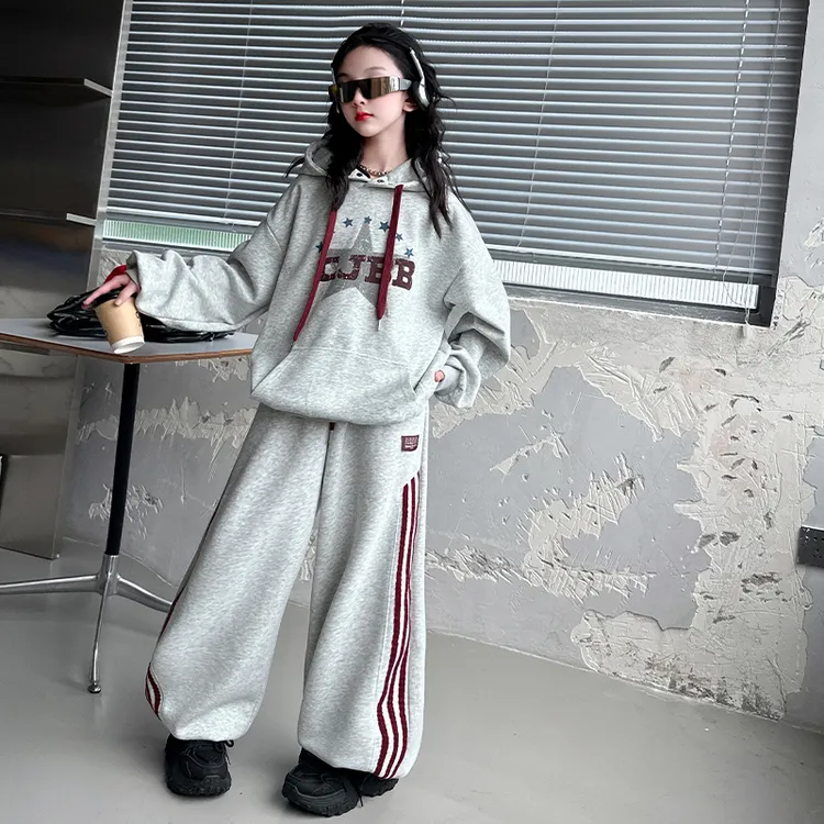女童秋装超好看套装2025新款中大童洋气休闲运动卫衣卫裤两件套潮