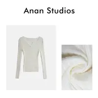 Anan Studios【纸片人】新款简约气质v领坑条打底衫8686