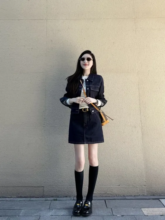 早秋巨好看一整套女小个子韩系高级穿搭牛仔短款外套半身裙两件套