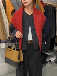 111区8875蓝色+红披肩纯色长袖常规披风防风服短款外套