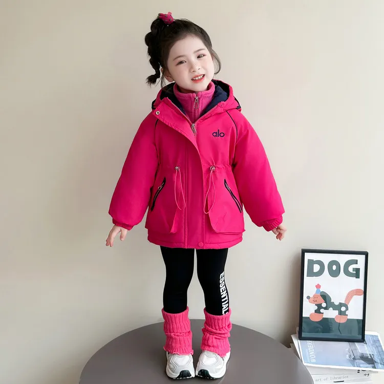 女童加绒冲锋衣外套秋冬季2025新款女宝宝加厚冬装休闲保暖两件套