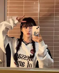 泡菜国很火的牌牌！包好看的！复古球衣风卫衣男女同款