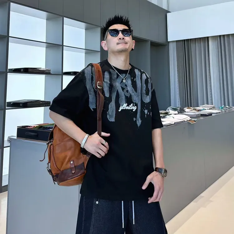 美式复古简约个性字母做旧涂鸦印花男士痞帅圆领套头宽松短袖T恤