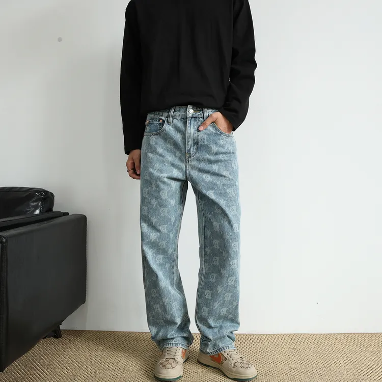 秋冬美式高街印花浅色宽松直筒牛仔裤水洗蓝色潮牌休闲百搭长裤男