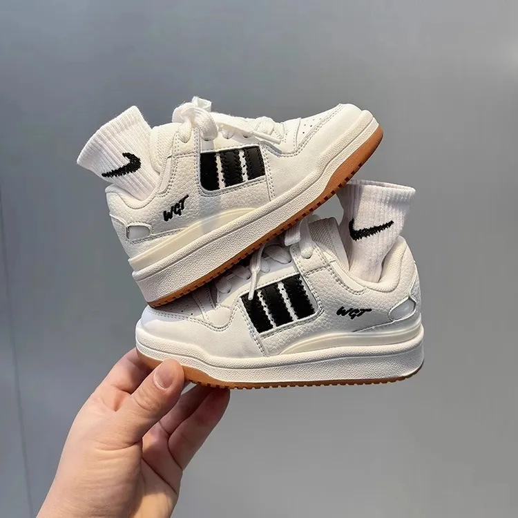 真皮板鞋春季新款女童男孩时尚小白鞋中大童鞋子女童男孩运动鞋