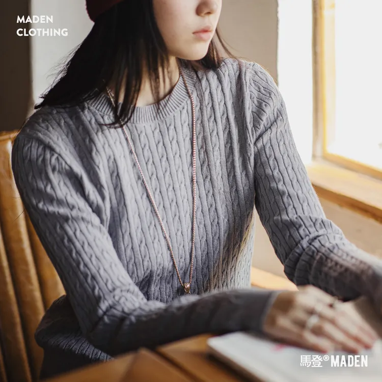 马登灰色短款圆领套头修身绞花细针织衫毛衣打底内搭上衣女士秋冬