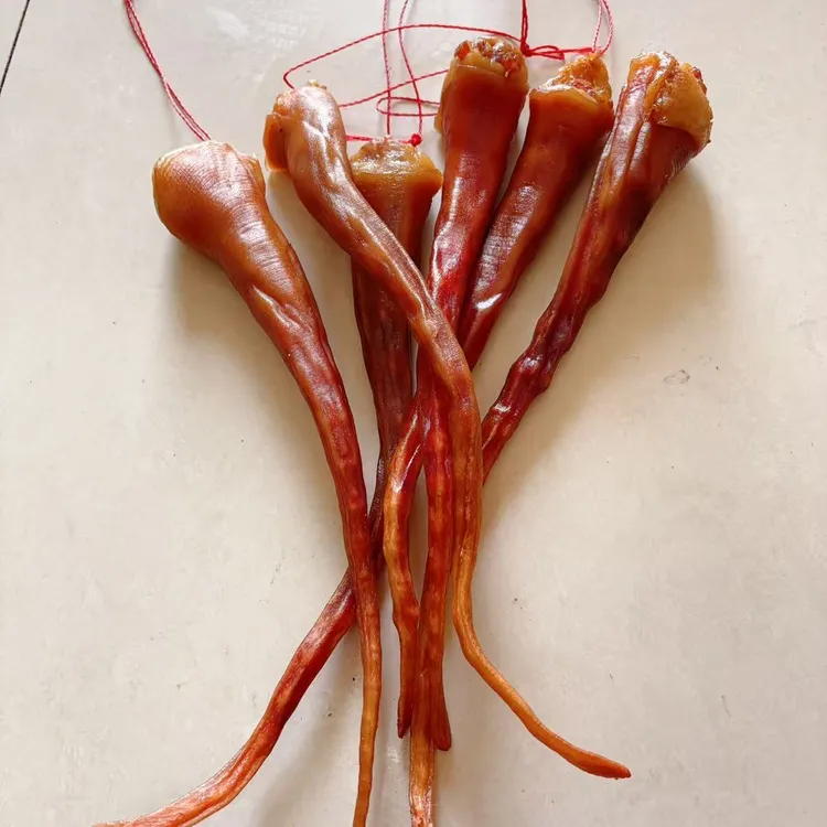 农家柴火烟熏腊猪尾巴地道特产美味下酒菜