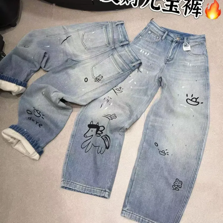 秋冬大码加绒加厚个性涂鸦元宝小马百搭休闲直筒牛仔裤