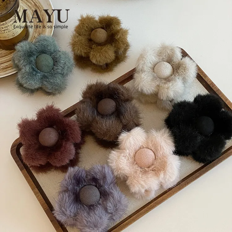 秋冬毛绒花朵抓夹女2025新款高级感发夹后脑勺可爱鲨鱼夹子头饰品