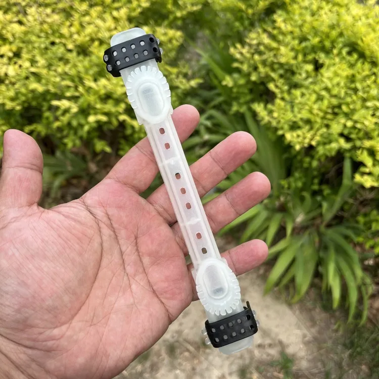 新款夜光卡线板鱼竿绕线器通用鱼竿卡线板渔具用品