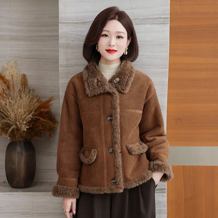 40岁妈妈洋气皮毛一体外套女冬季麂皮绒100羊毛外套小个子短款女