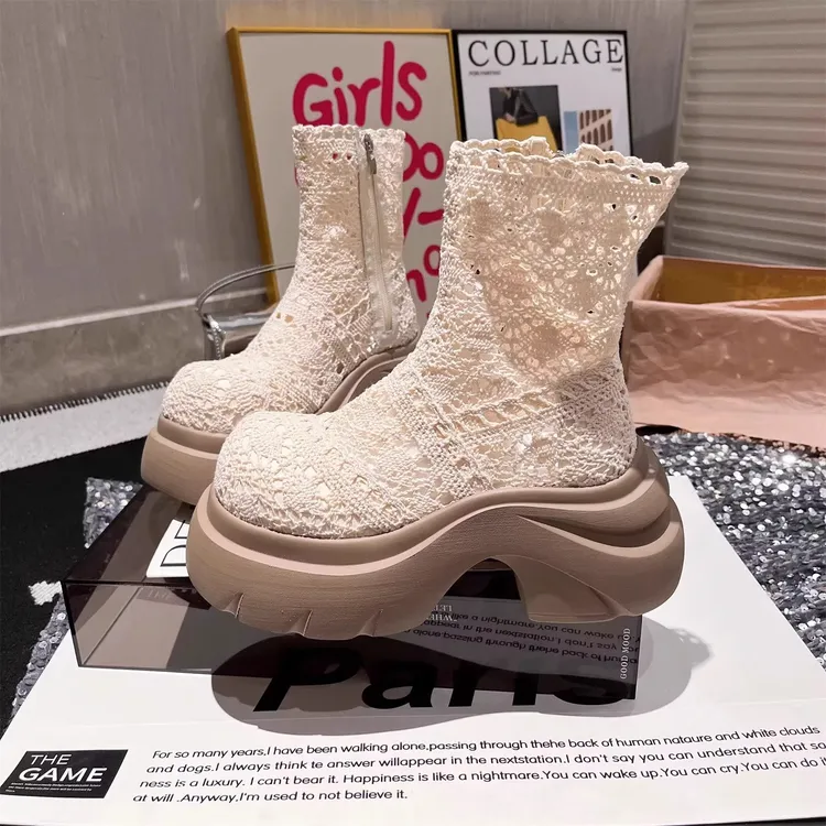 2025年新款马丁靴女ins厚底蕾丝网面仙女夏季凉靴镂空小个子短靴