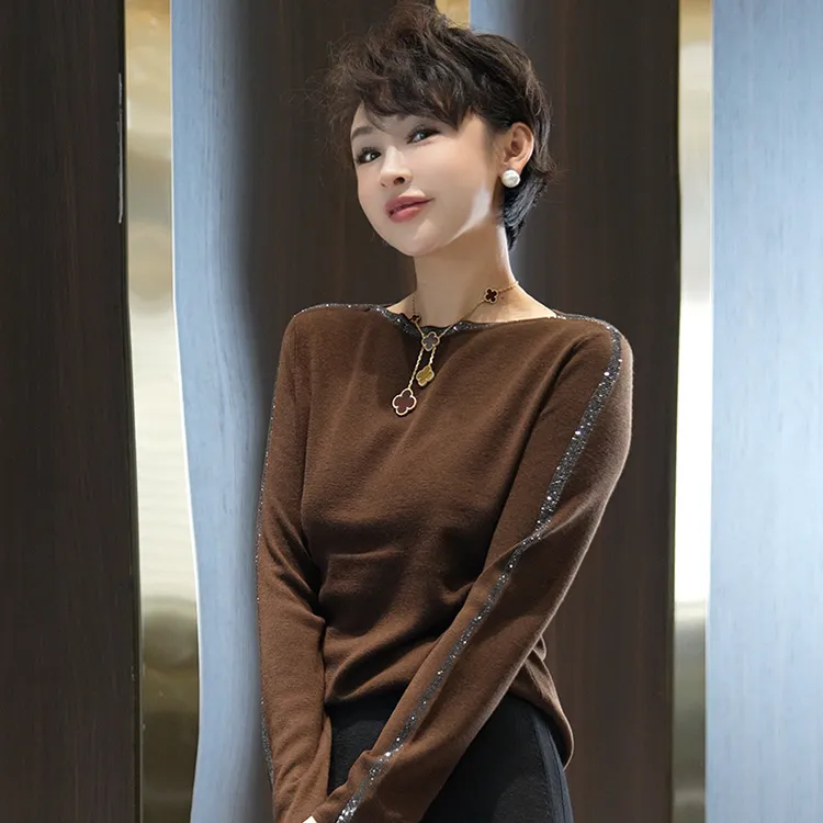 【法式重工】一字领烫钻长袖针织上衣MG8335