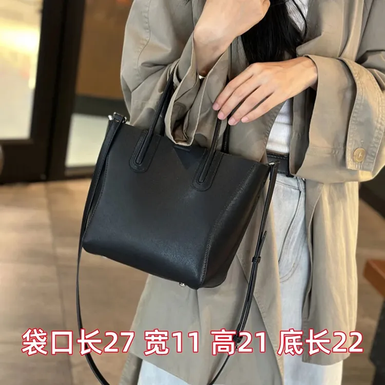 新款女士休闲手提包牛皮简约时尚单肩女包百搭真皮斜挎包包