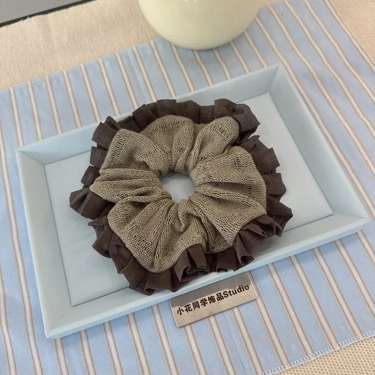 韩国发饰2025新款高级精致欧若风浅绿色毛线破洞棉麻荷叶边发圈