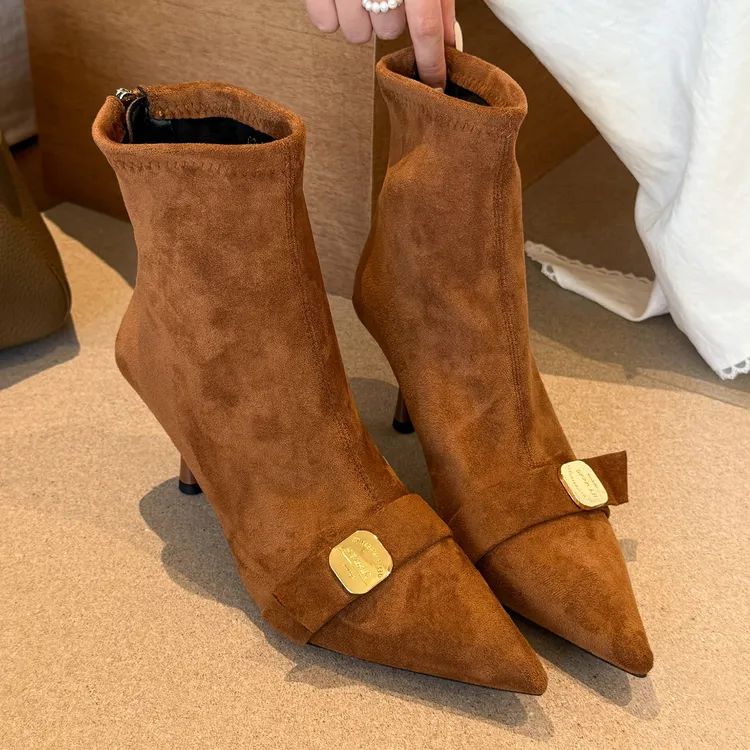 elingstudio 温柔契约！枫叶棕尖头绒面高跟短靴女绒面百搭瘦瘦靴