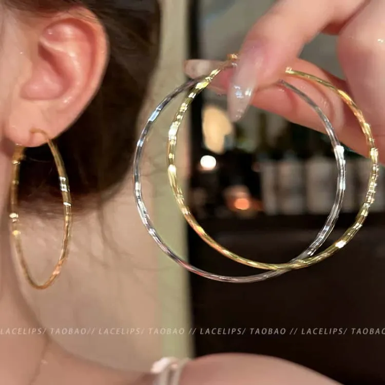 合金耳饰 金色素圈耳环女夸张大气耳圈2025新款简约气质圆圈耳饰