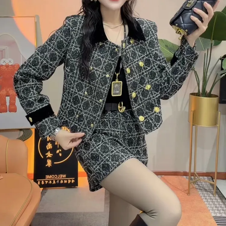 1098爆款清新遮肉外穿小众香风短上衣遮肚短裤叠穿显高套装秋款