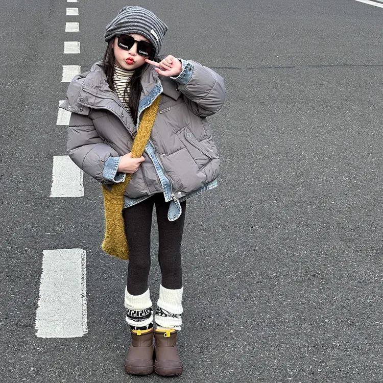 女童冬装加厚外套2025新款中大童女孩时尚冬季牛仔拼接假两件棉服