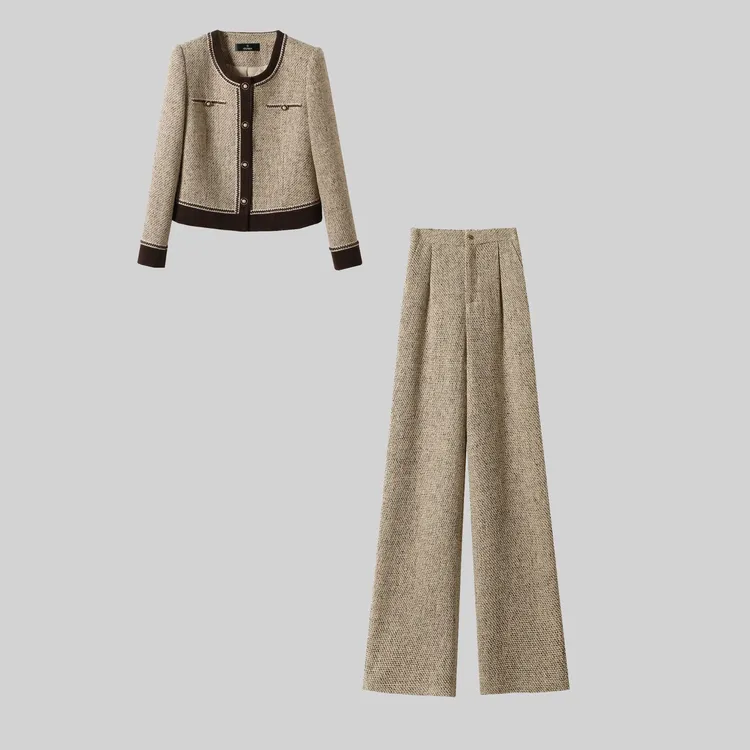 【纪朵研】8156时尚减龄套装女秋冬新款洋气显瘦气质上衣长裤两件套