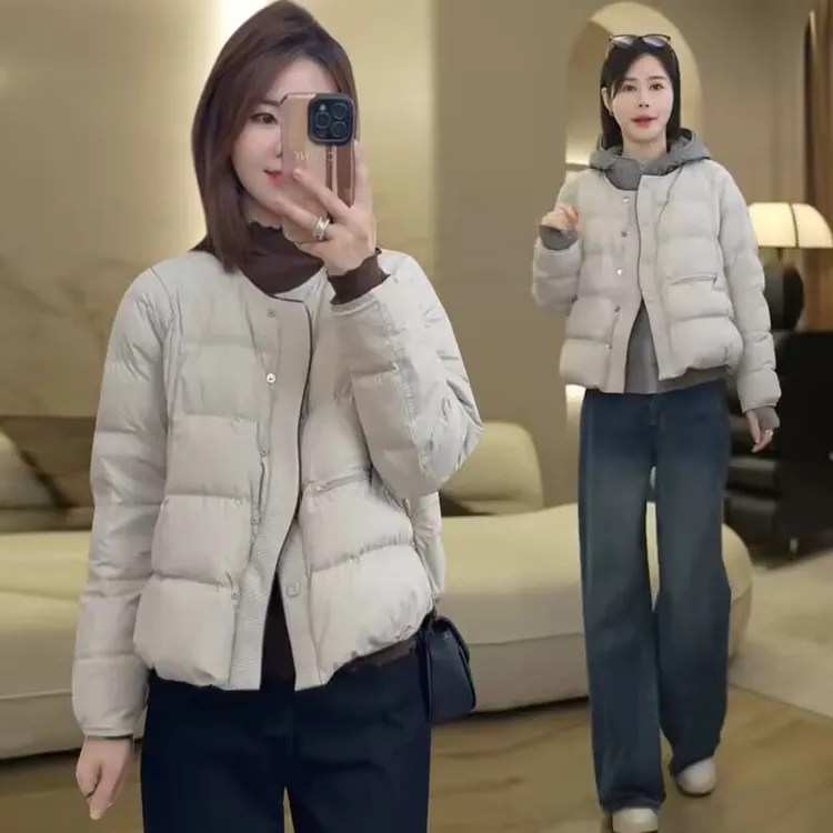 高级感圆领轻薄时尚羽绒服短外套女2025新款冬季保暖面包服上衣