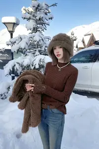 熙薇【魅力磁场】2025冬季新款时尚休闲袖口拼钩花羊毛衫H6596