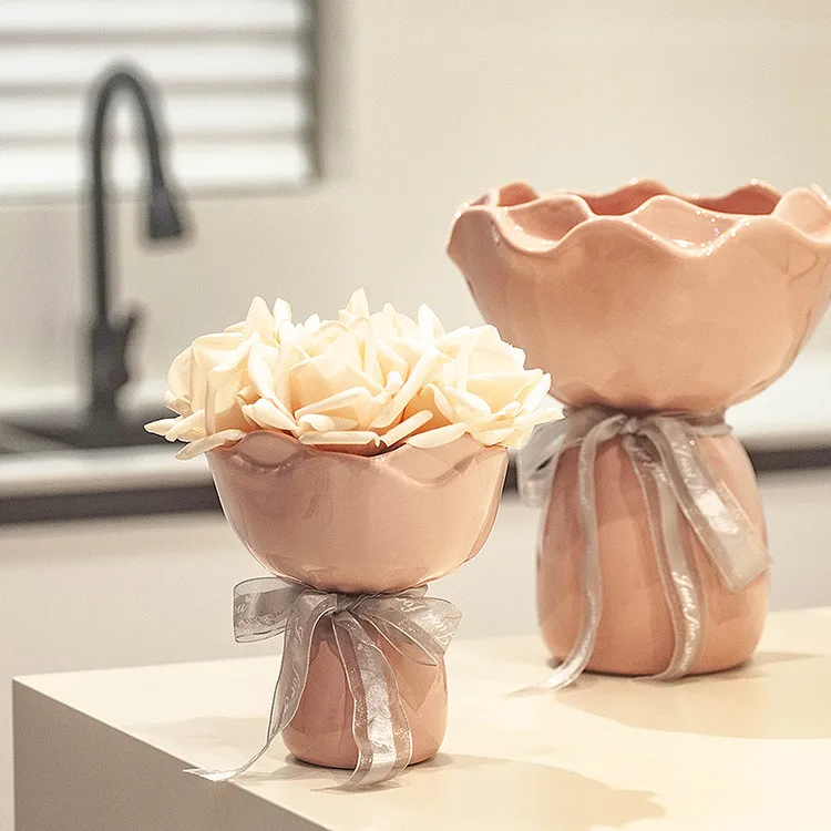 创意简约粉色花瓶新婚婚房乔迁新房客厅桌面玄关高级感装饰品摆件