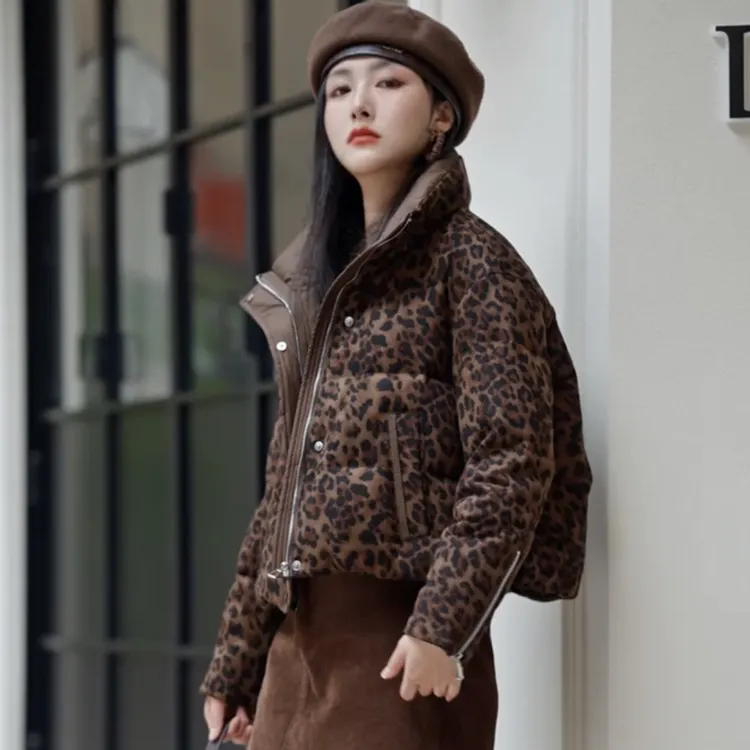 90白鸭绒豹纹短款女冬季新款立领加厚保暖时尚羽绒服外套休闲百搭
