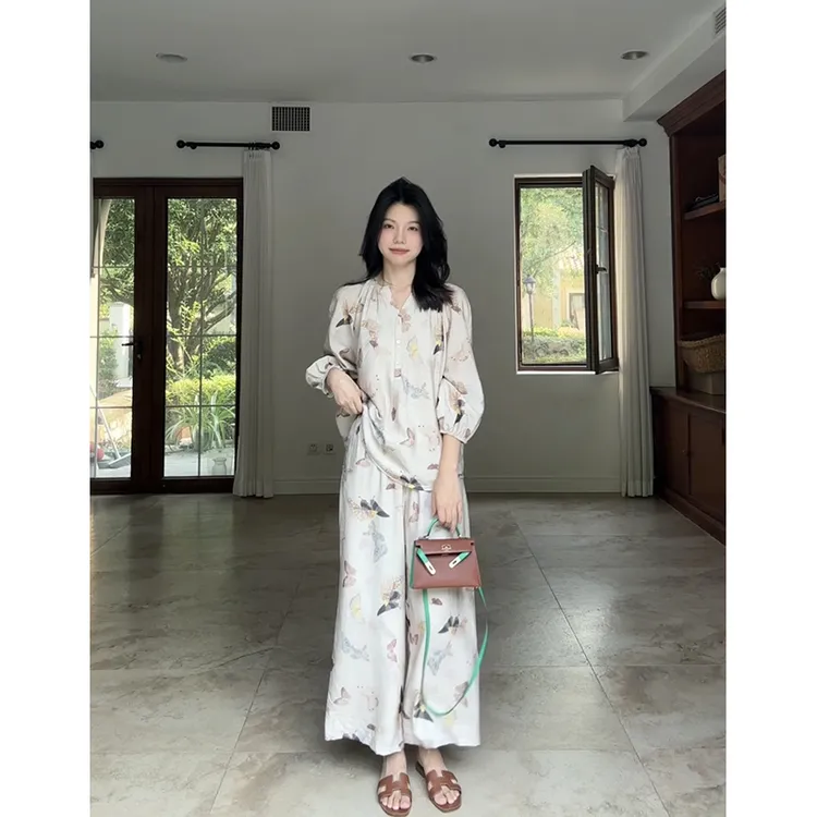 郭九九呢 法式气质v领蝴蝶印花显瘦衬衫高腰阔腿长裤 G925C08113