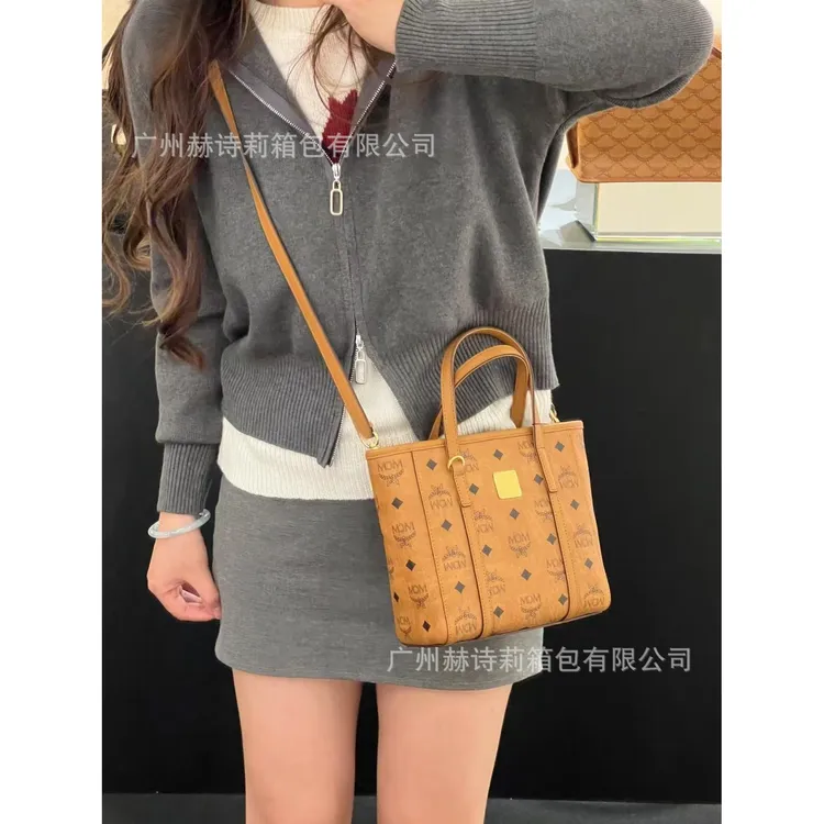 【万达撤柜】高端2025新款MC高版本真皮印花菜篮子手提包托特包适用