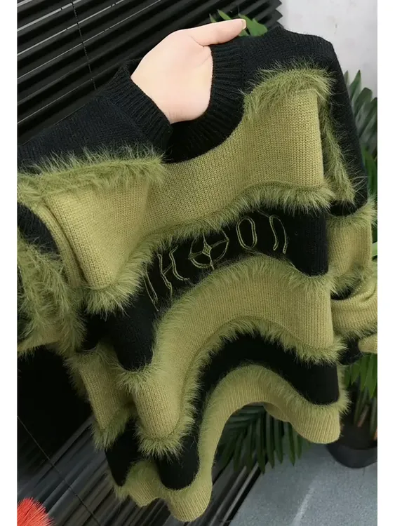 韩系慵懒风圆领套头毛衣女秋冬季新款设计感毛绒拼接条纹针织上衣