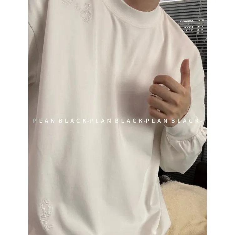 RICH陈发财【社交距离】绣线至简风！潮搭刺绣字母松弛百搭男T恤8213