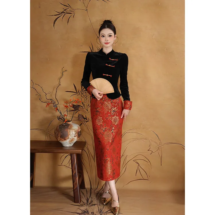 周子仪红色改良旗袍连衣裙女秋季2025年新款时尚新中式裙子