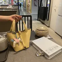 【水桶包】2025年春夏新款水桶包锁扣手提手拎包单肩斜挎包休闲女包