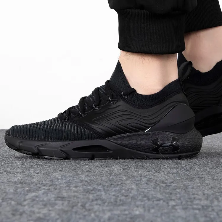 Under Armour/安德玛男鞋25春季新运动休闲鞋轻便透气黑色跑步鞋