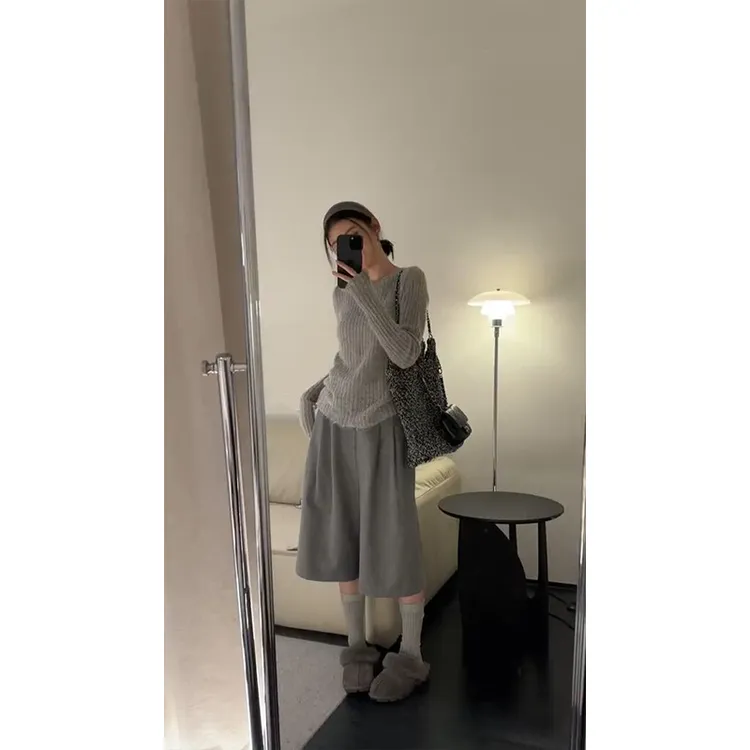 MARIE.COCO时尚简约风灰色坑条修身针织衫女秋季七分毛呢裤两件套
