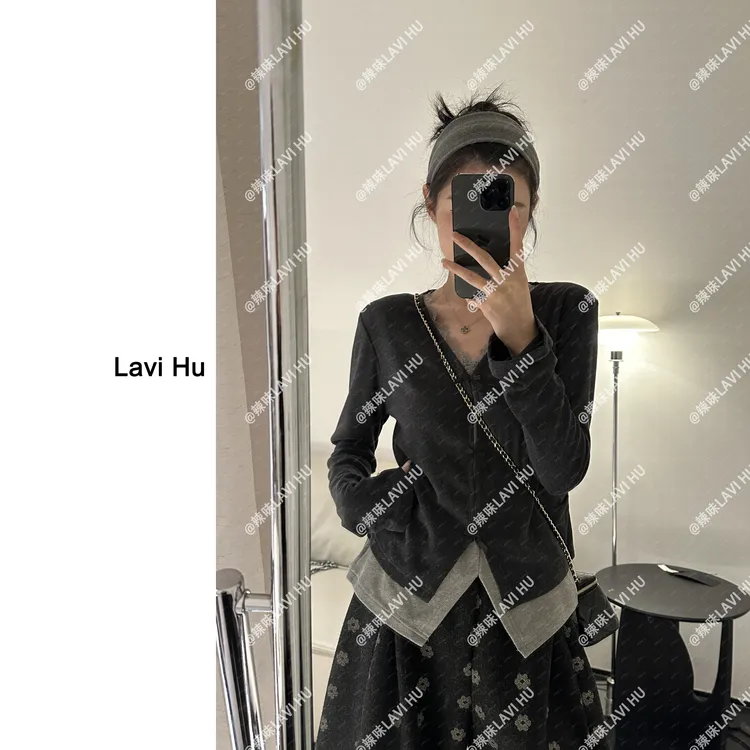 LAVI HU【蝴蝶的心事】长袖假两件韩系可爱针织衫LW6827