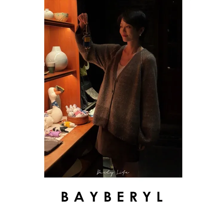 锁-BAYBERYL老贝鱼子酱*渐变牦牛V领单排扣秋针织开衫ZZS5H1504