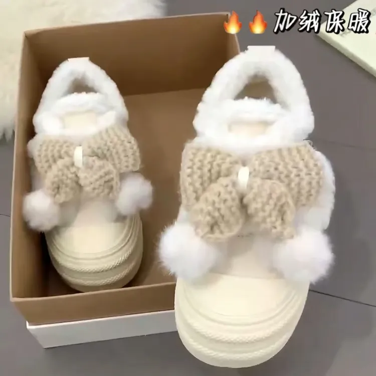 冬季暖呼呼奶油厚底小白鞋女2025新款外穿加厚防寒毛茸茸保暖板鞋