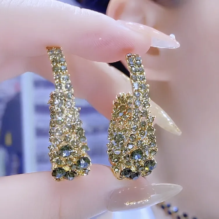 铜合金合成锆石耳饰 轻奢小众夸张个性复古C型耳圈