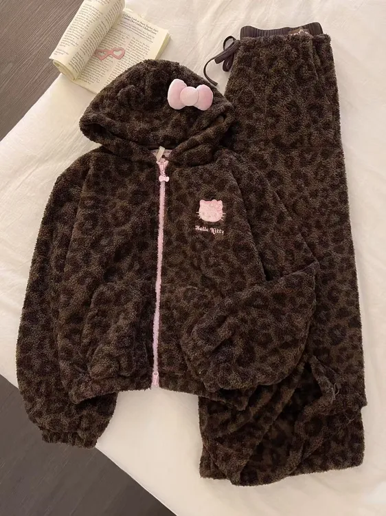 复古可爱Kitty蝴蝶结豹纹珊瑚绒睡衣女秋冬季连帽保暖家居服套装