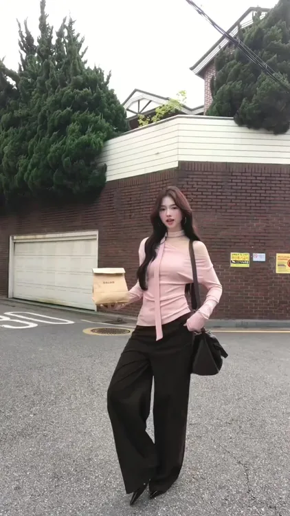 纯欲慵懒风女装显瘦修身收腰针织长袖上衣秋季新款女生穿搭直筒裤