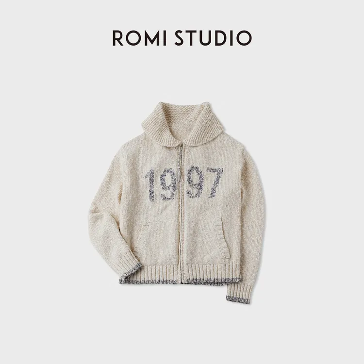 ROMI STUDIO“1997”花式羊毛花纱手感编织运动风卫衣RWCWST6340
