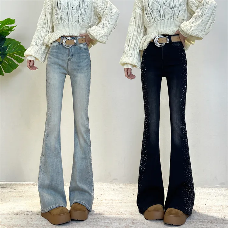 迪否高腰侧烫钻微喇裤冬季新款显瘦磨白不贴腿牛仔裤6405