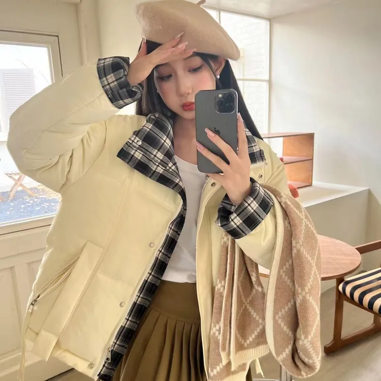 格纹拼接学院风时尚短款棉服女2025年冬季新款立领韩版外套学院风