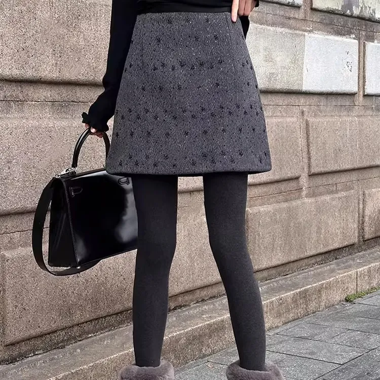 2025冬季亮片毛呢半身裙短款A字裙高腰直筒包臀裙修身显瘦闪闪裙