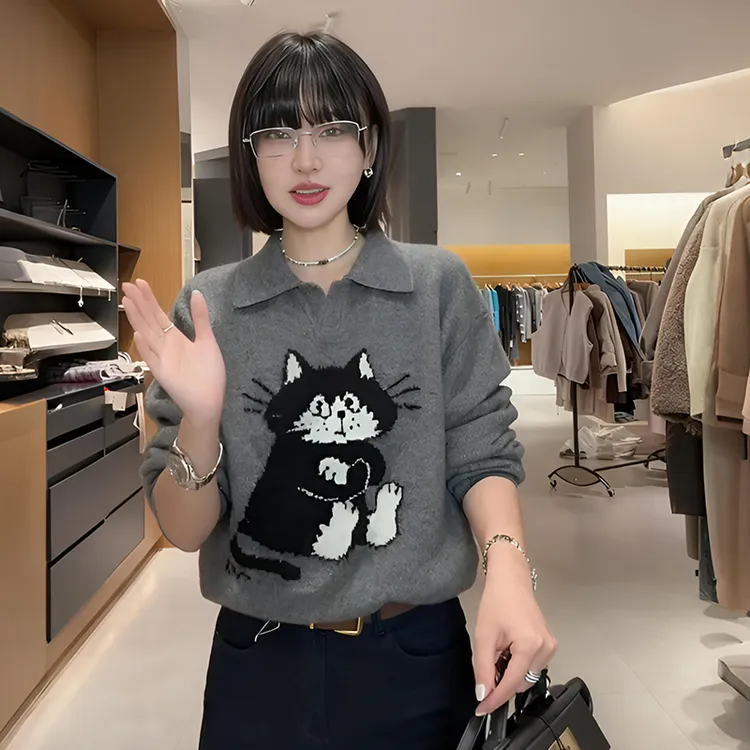 设计感卡通猫咪翻领套头毛衣女2025冬季新款宽松慵懒内搭外穿上衣